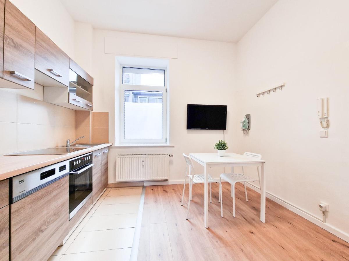 Raj Living - 1 Or 4 Room Apartments - 15 Min To Messe Dus - 10 Min Old Town Dus Dusseldorf Luaran gambar